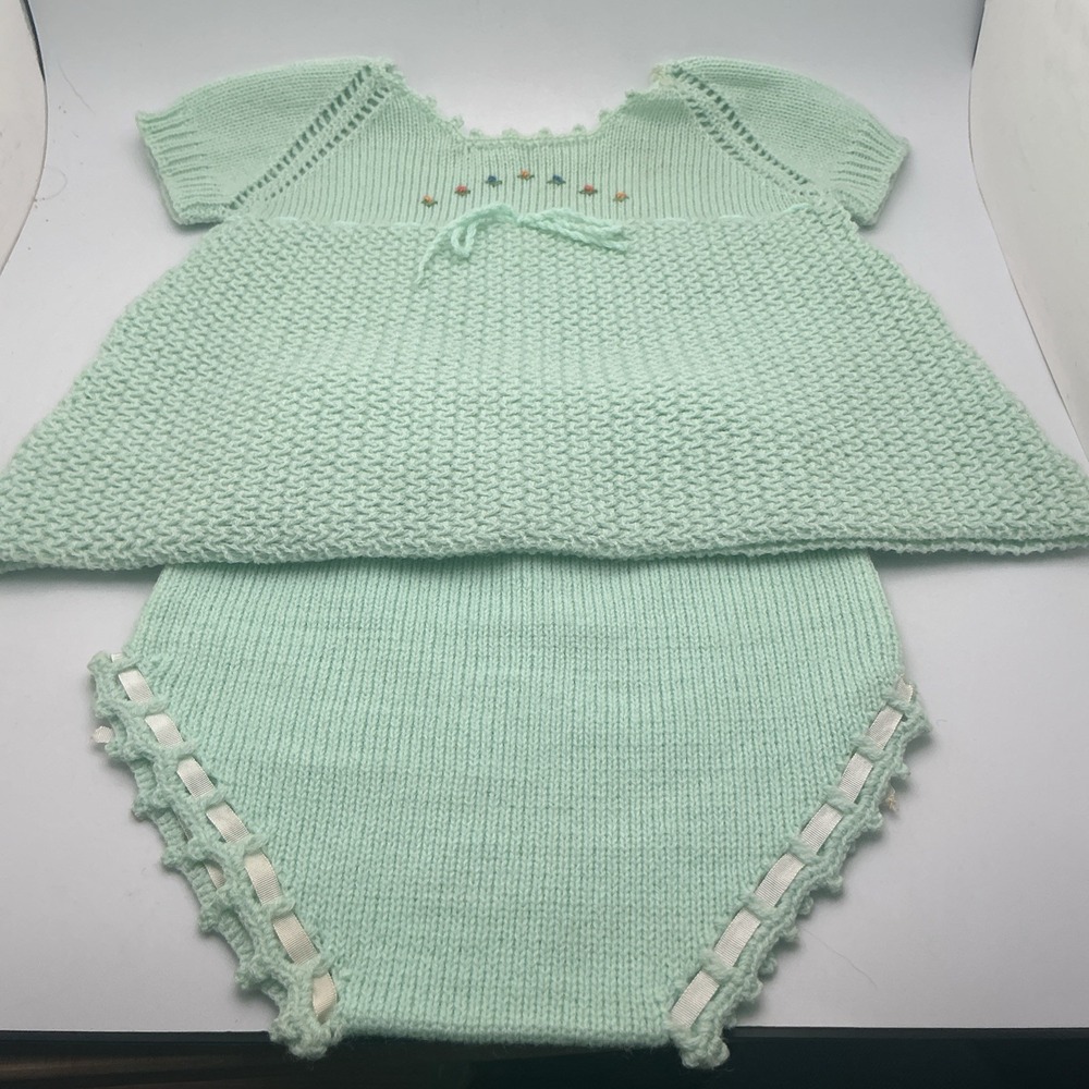 Handmade Green Knit Infant Girl Green Dress Set Embroidered‎ Flowers 0-6 months